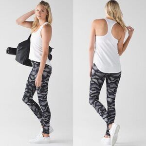 LULULEMON | Wunder Under High Rise Leggings Warp Ice Grey/Black